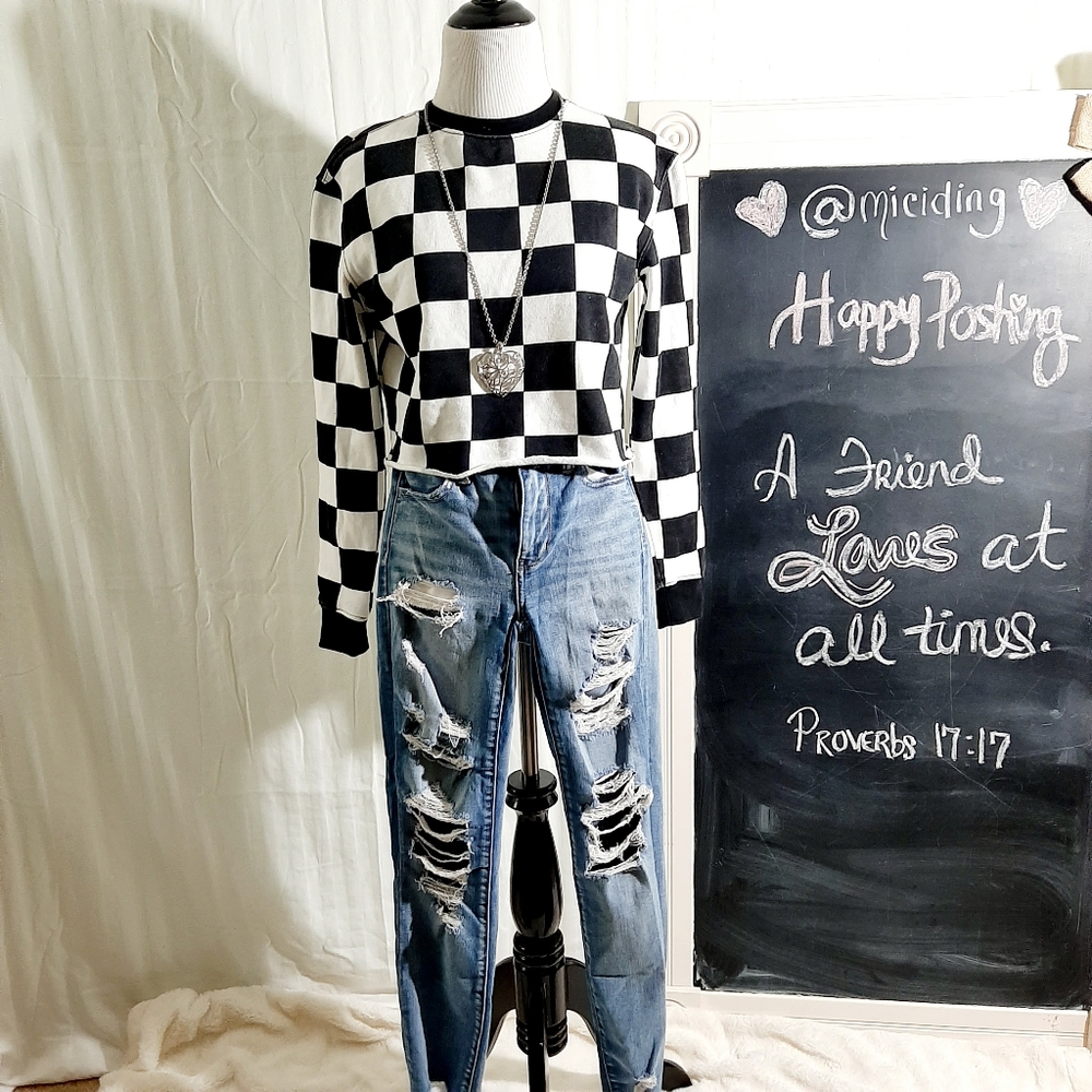 American Eagle Jean's and Cold Crush Crop top *SUPER SLASHED SAVINGS*